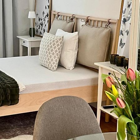 Gemuetliches Studio Apartment Wenen Buitenkant foto