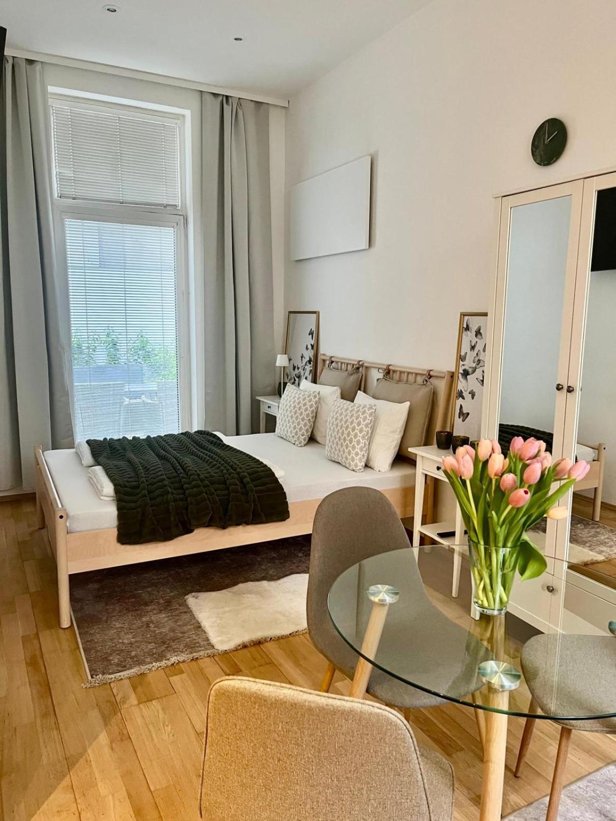 Gemuetliches Studio Apartment Wenen Buitenkant foto